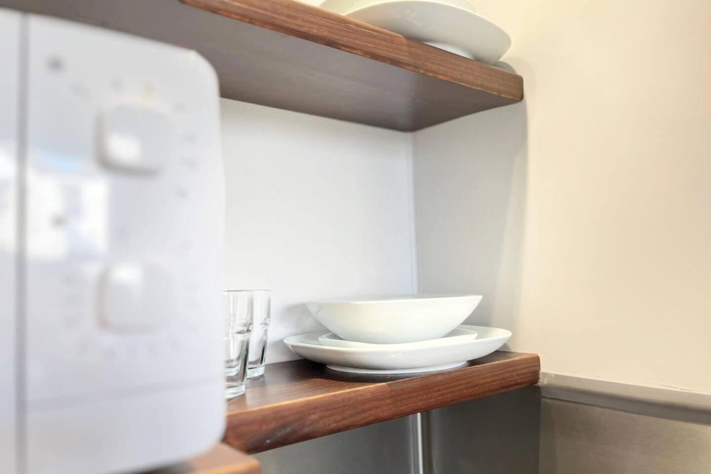 Apt 03 Beachside Beauty Central Studio Steps From Cafes Brighton ภายนอก รูปภาพ