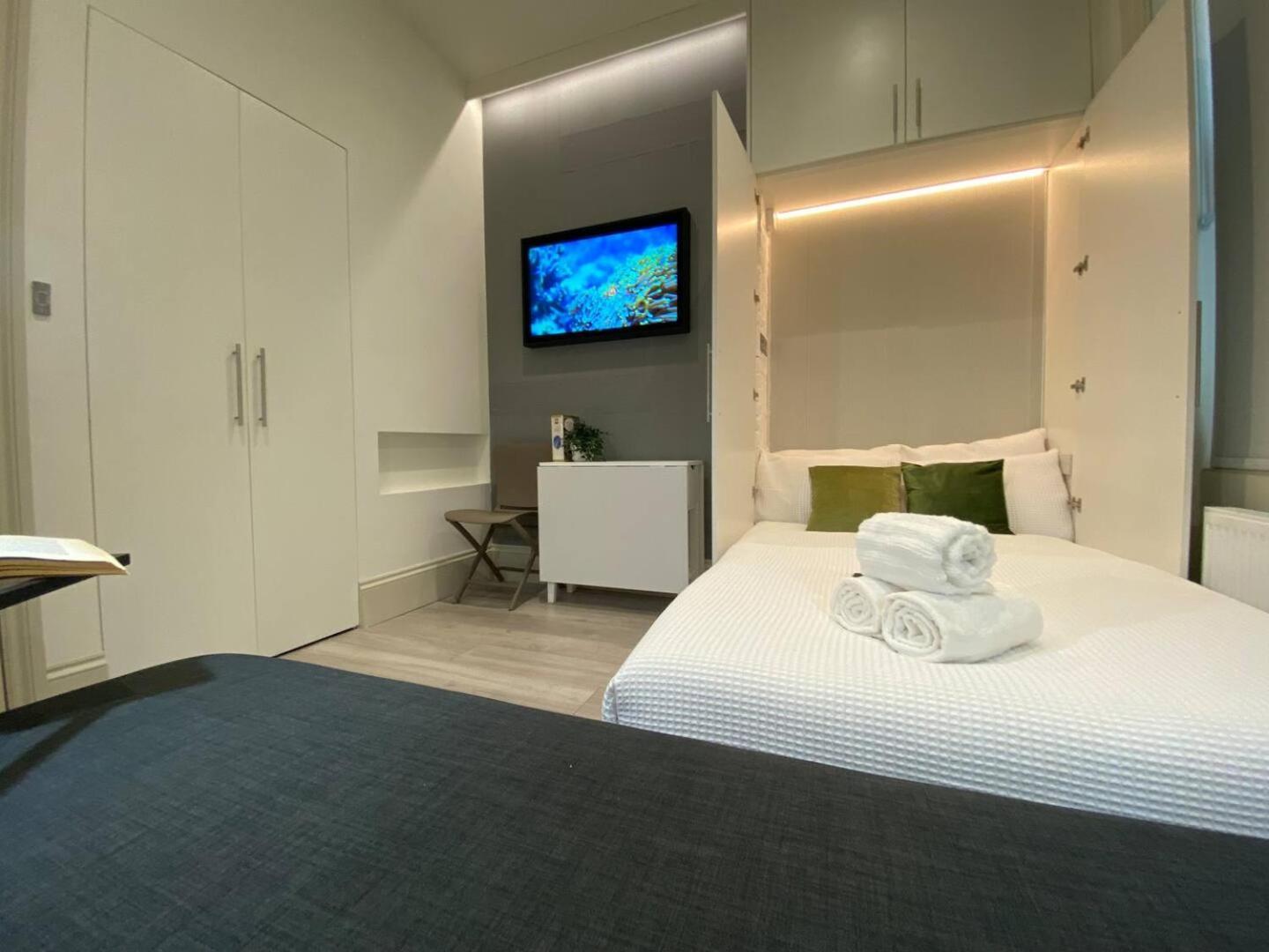 Apt 03 Beachside Beauty Central Studio Steps From Cafes Brighton ภายนอก รูปภาพ