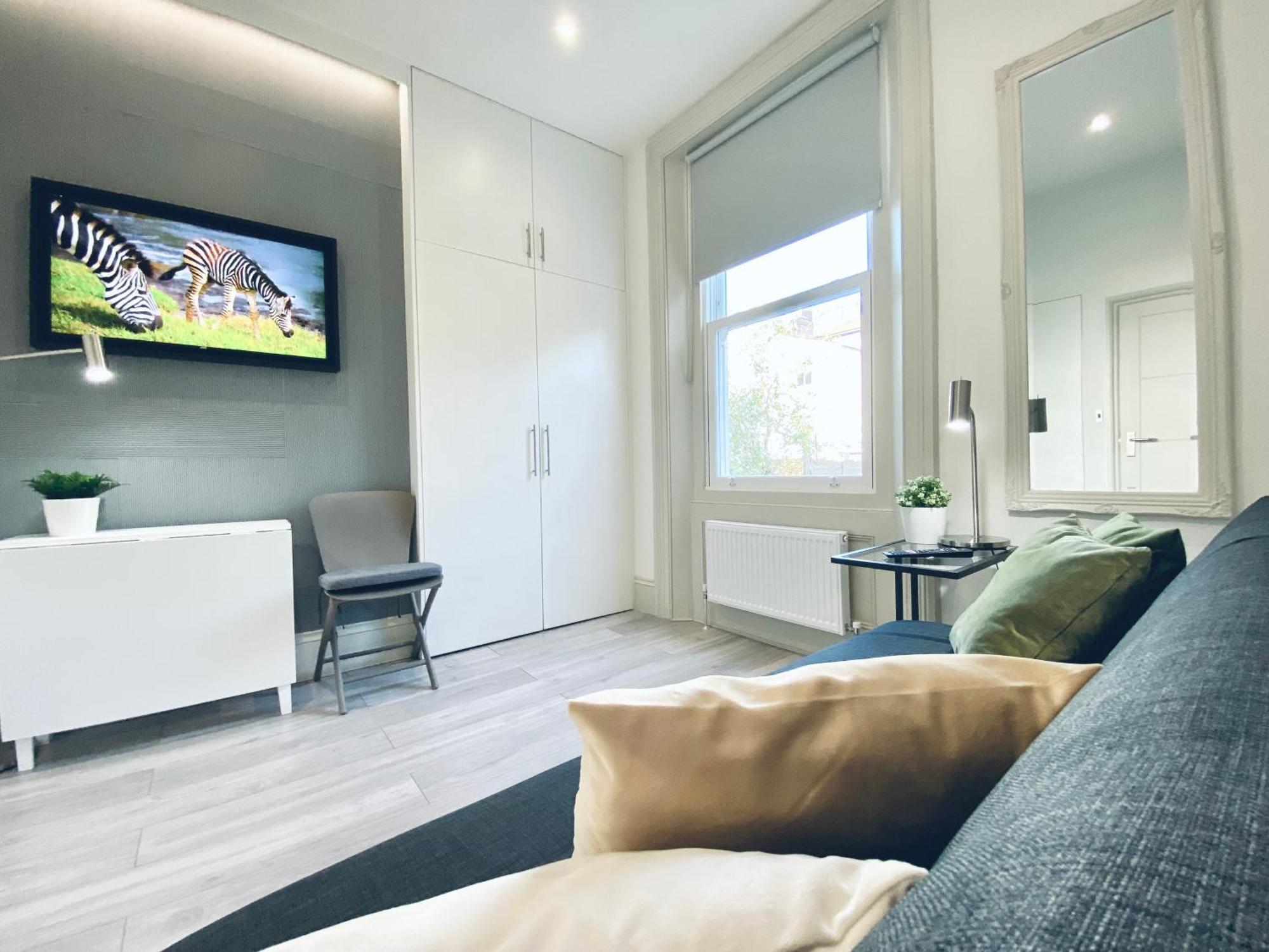 Apt 03 Beachside Beauty Central Studio Steps From Cafes Brighton ภายนอก รูปภาพ